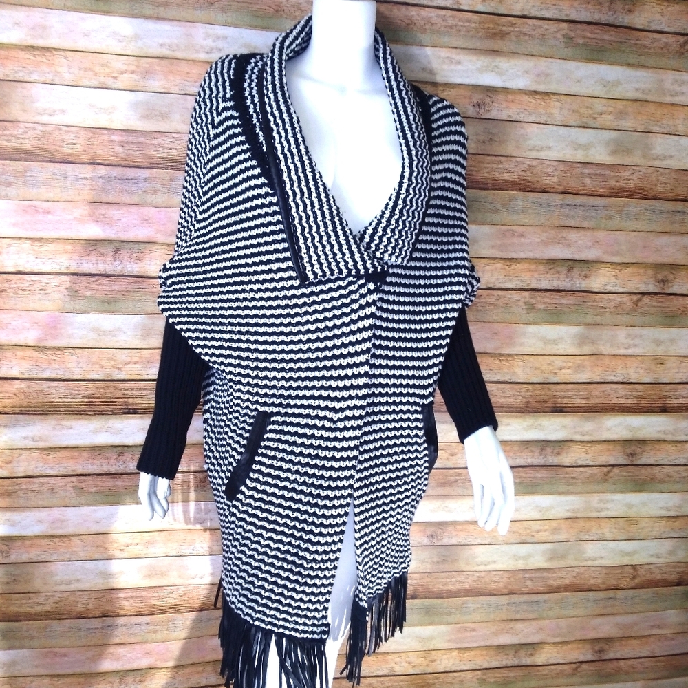 AMS PURE sweater black white fringe poncho Size S